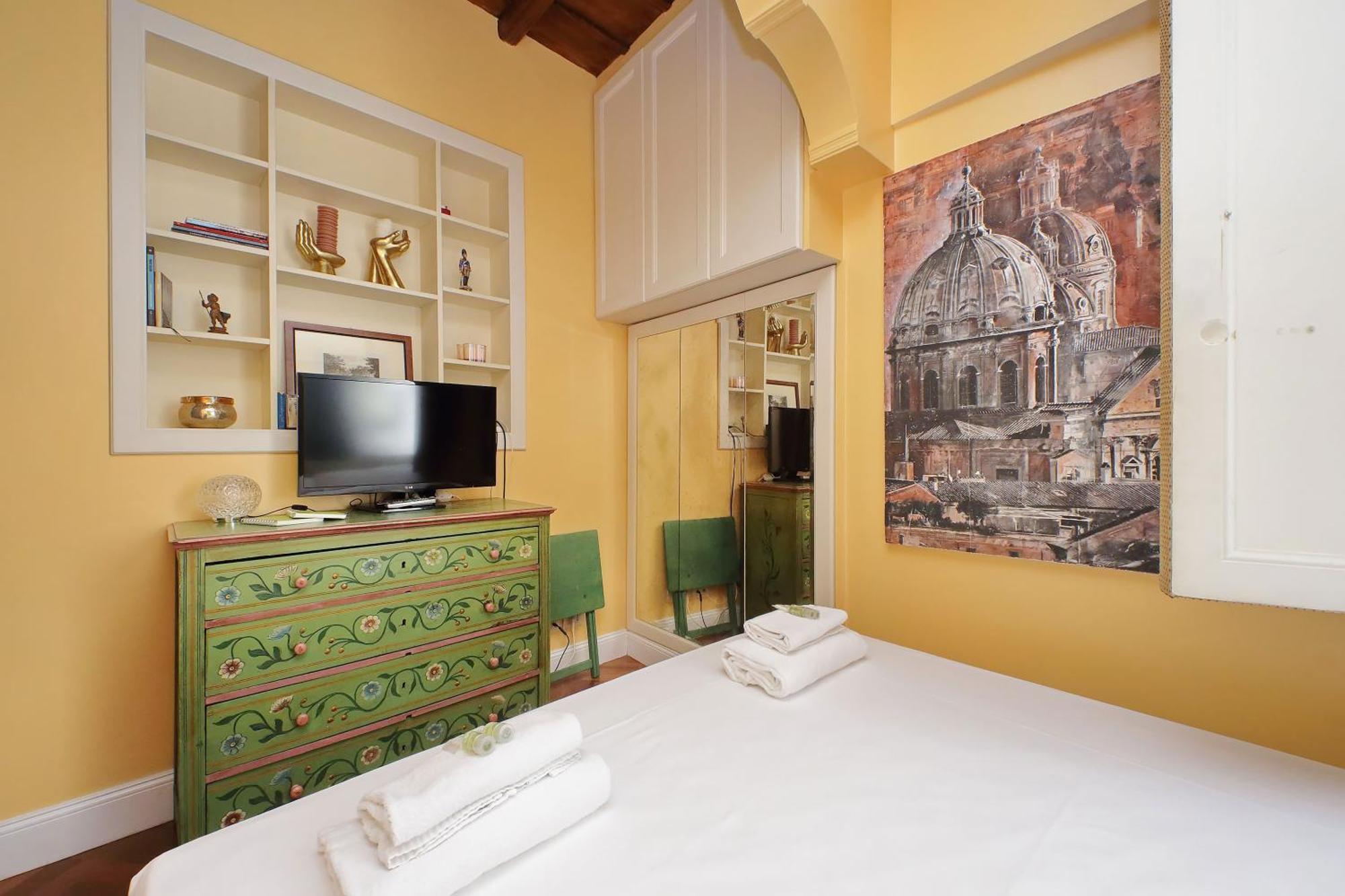 Lägenhet Pantheon Luxury